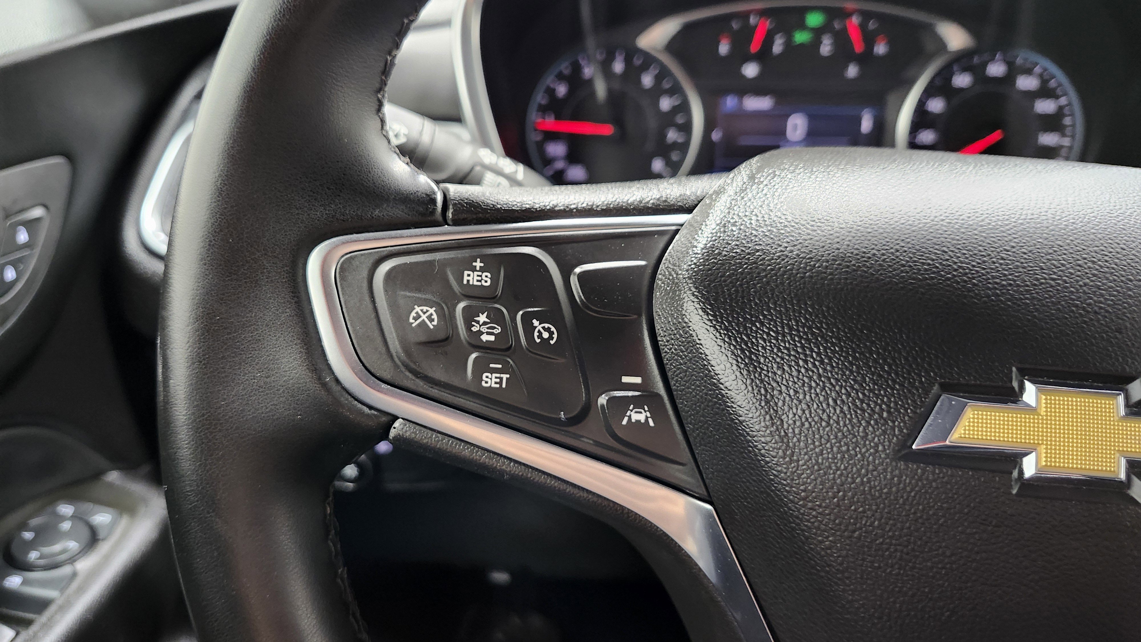 Used 2024 Chevrolet Equinox LT image 37