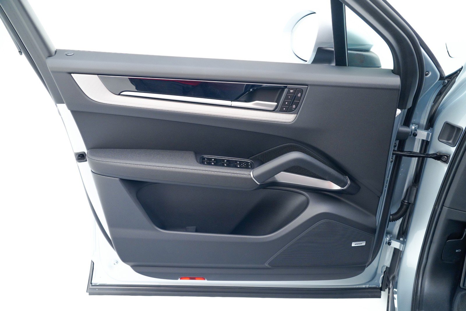 New 2026 Porsche Cayenne image 23