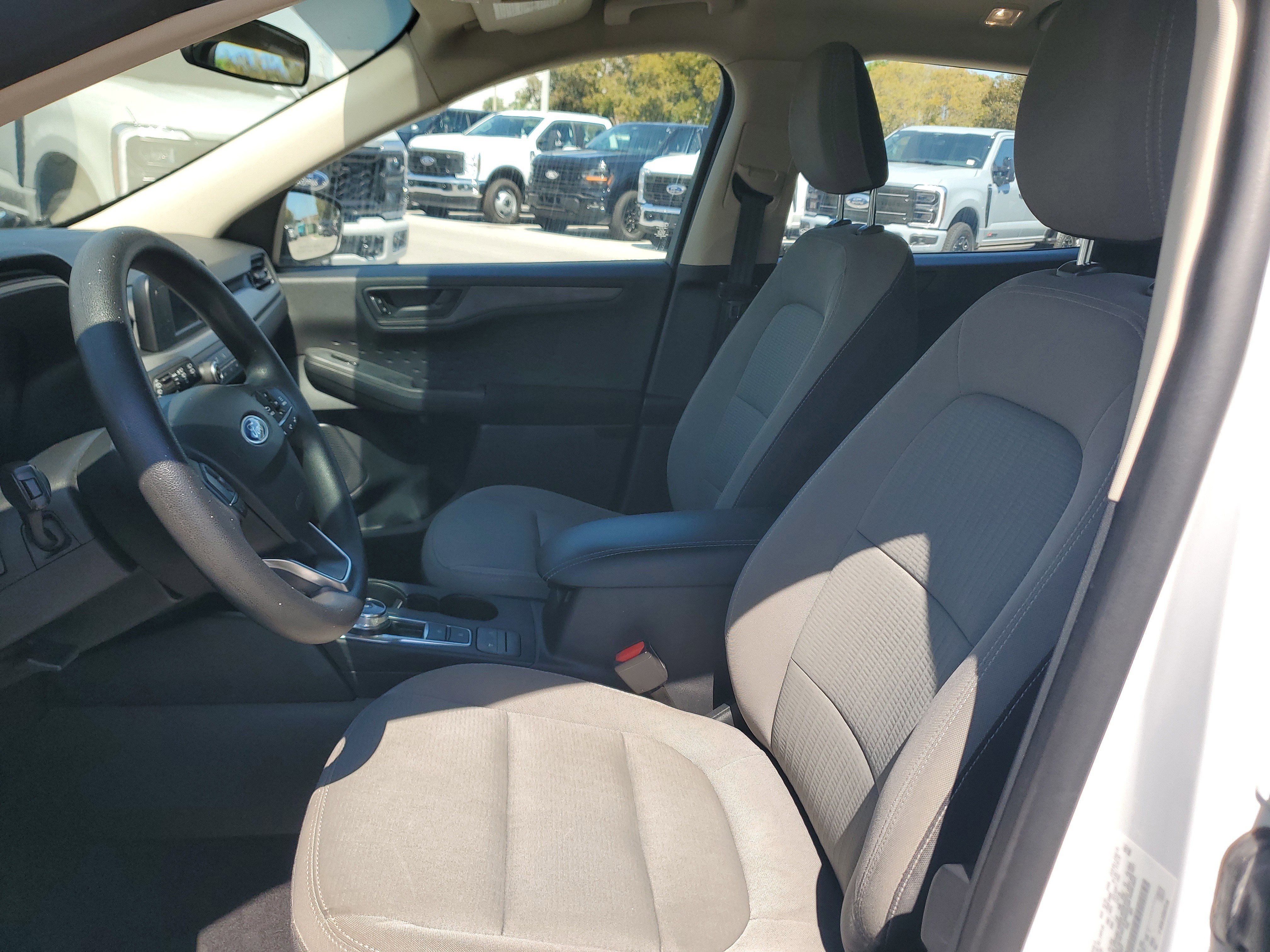 Used 2020 Ford Escape S image 11