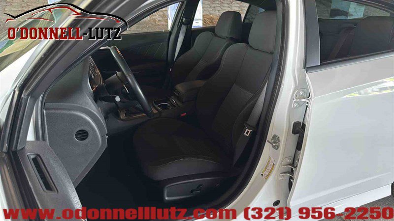 Used 2022 Dodge Charger R/T w/ Blacktop Package image 11
