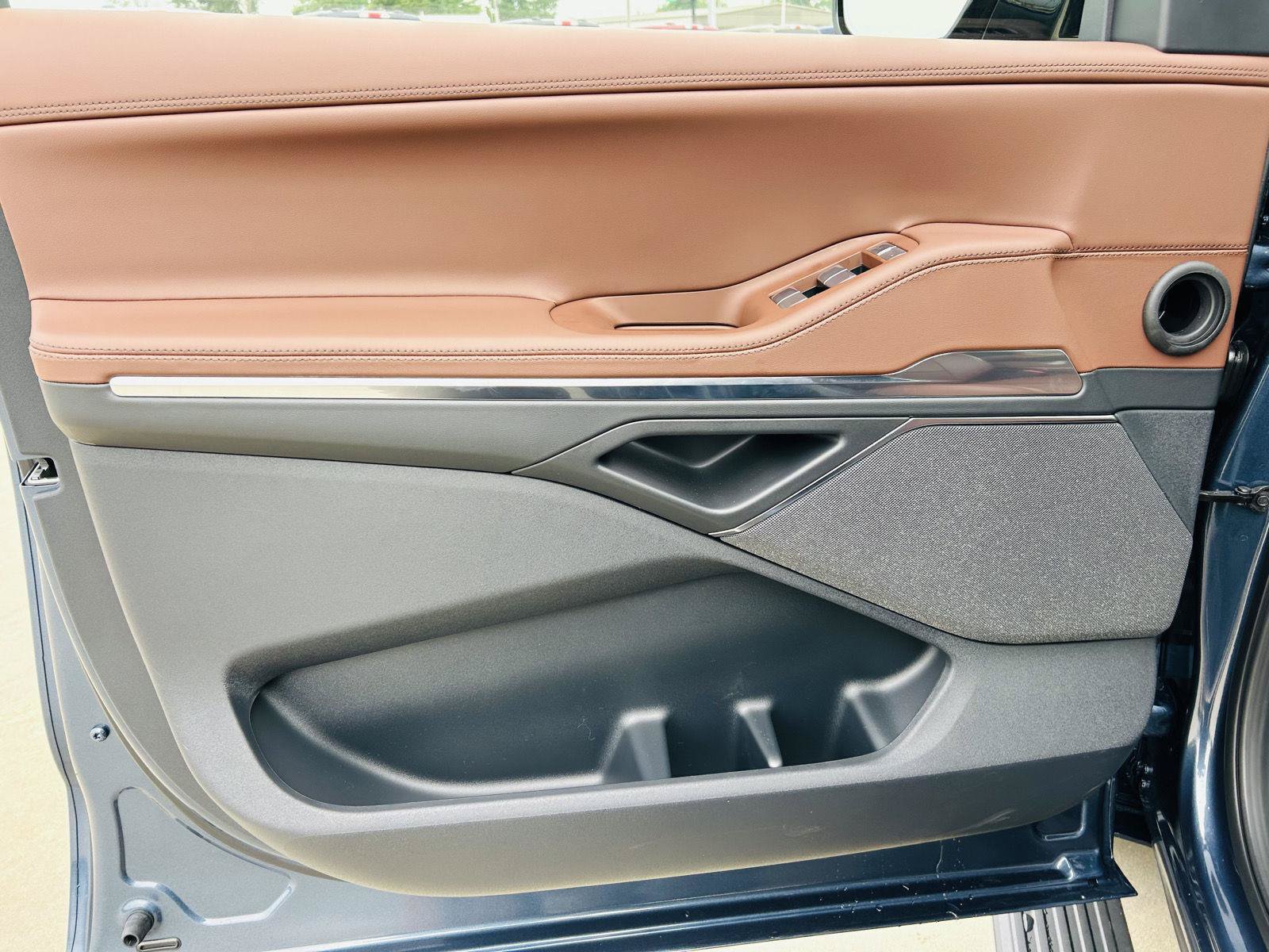 New 2027 Lincoln Navigator Reserve AWD/4WD image 22