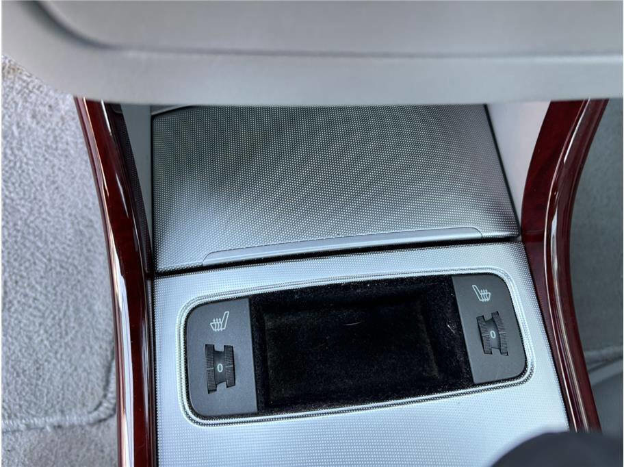 Used 2007 Hyundai Azera Limited image 17