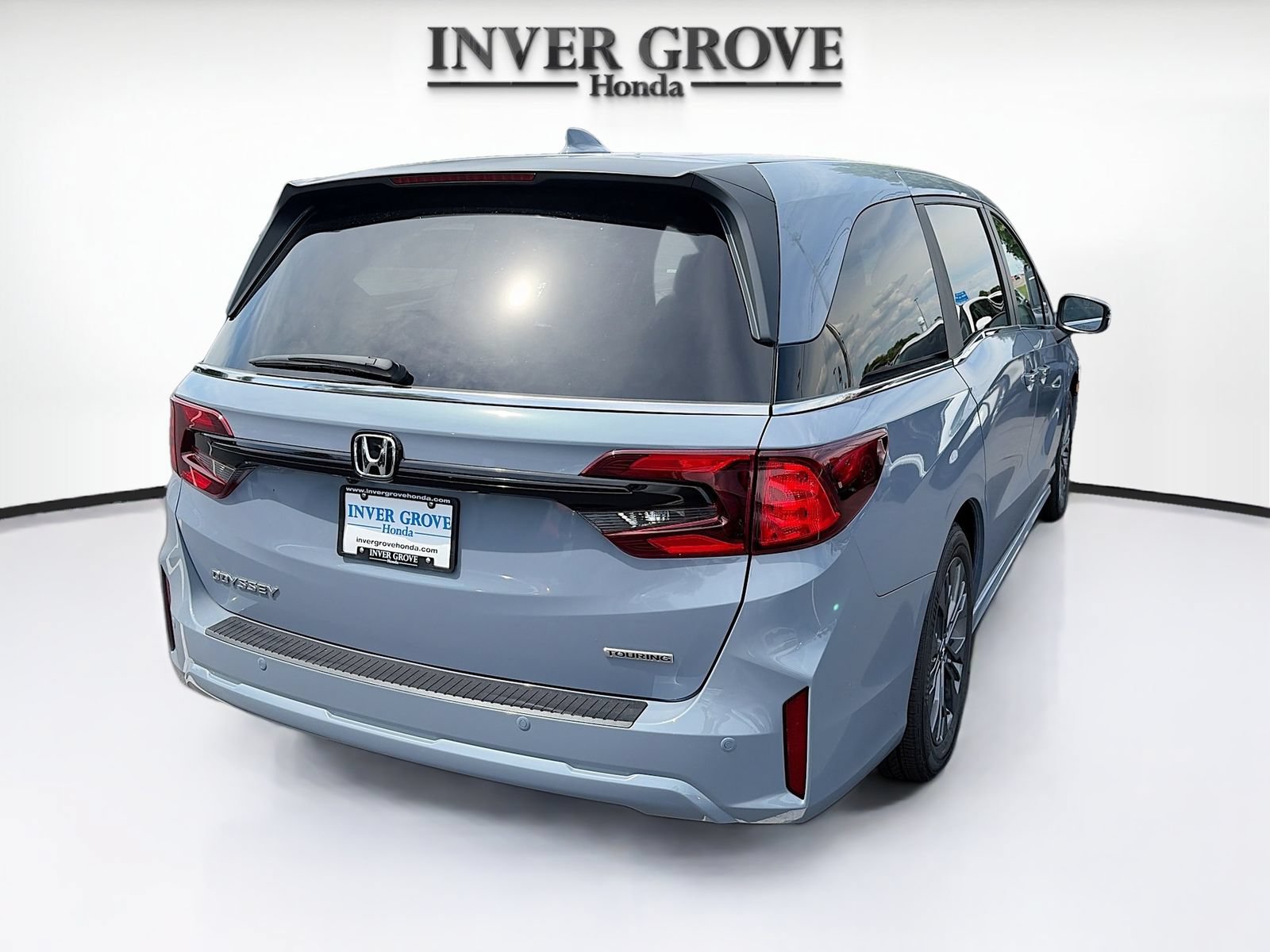 New 2026 Honda Odyssey Touring image 2