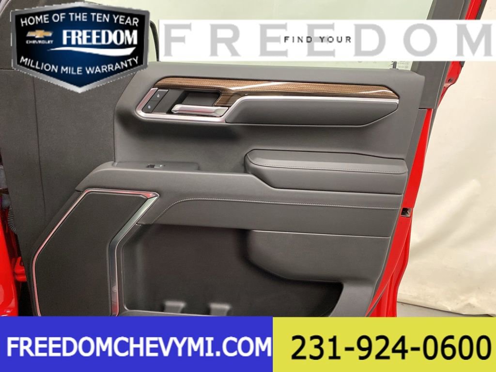 Used 2022 Chevrolet Silverado 1500 LT image 11