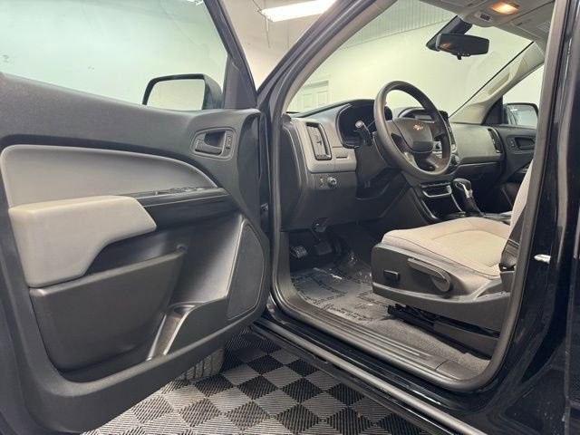 Used 2022 Chevrolet Colorado W/T RWD image 11