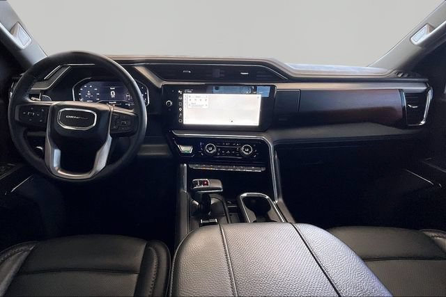 Used 2023 GMC Sierra 1500 Denali w/ Technology Package AWD/4WD image 7