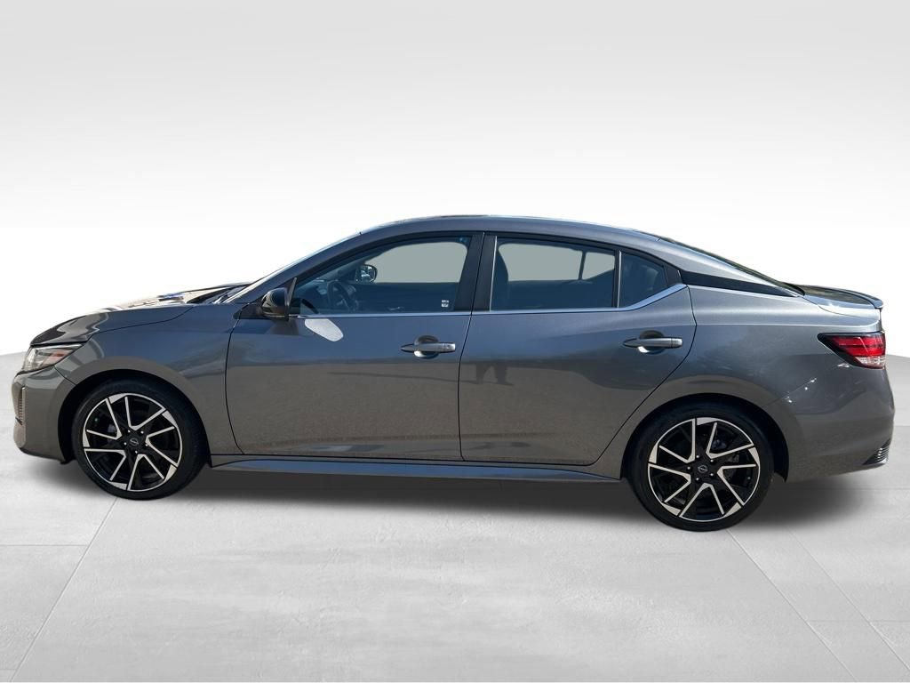 Used 2025 Nissan Sentra SR video 2