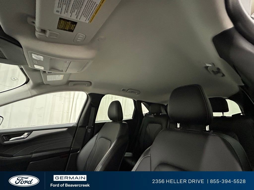 New 2025 Ford Escape SE w/ PHEV Premium Package image 13