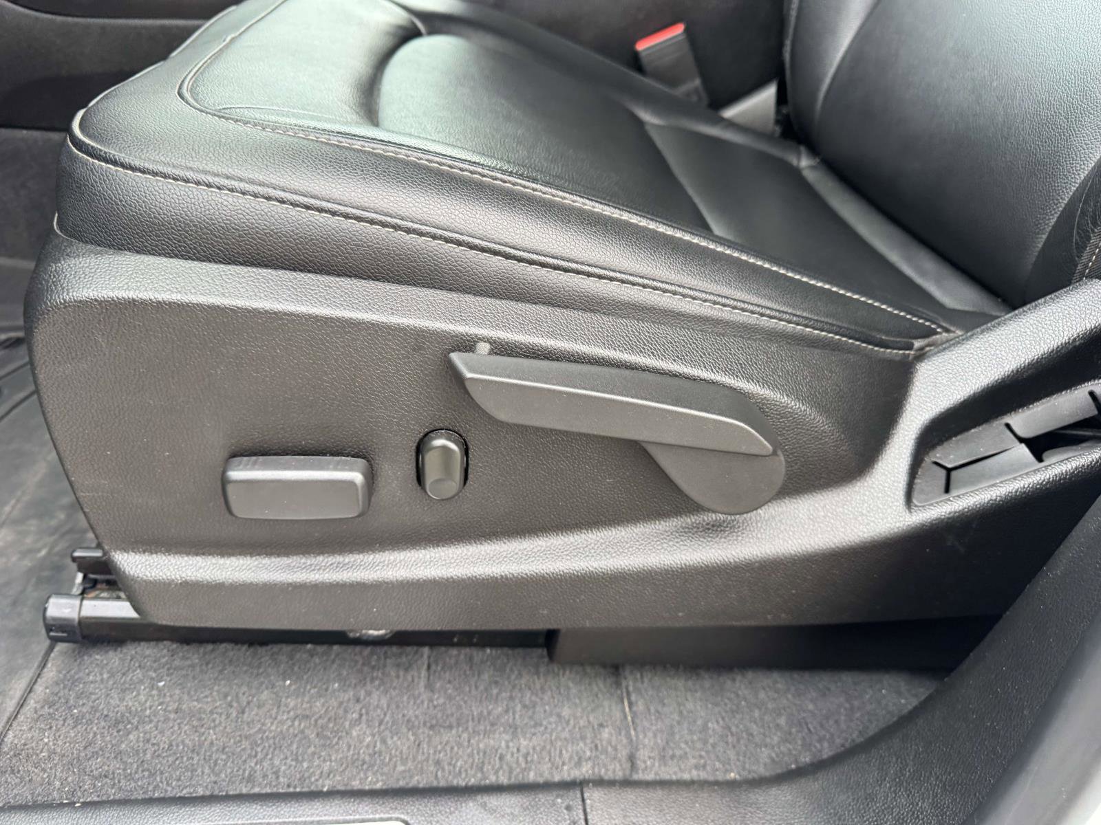 Used 2020 Chevrolet Colorado ZR2 w/ ZR2 Dusk Special Edition image 23