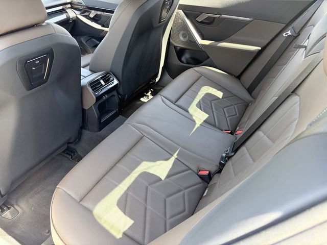 Certified 2025 BMW 530i RWD image 17