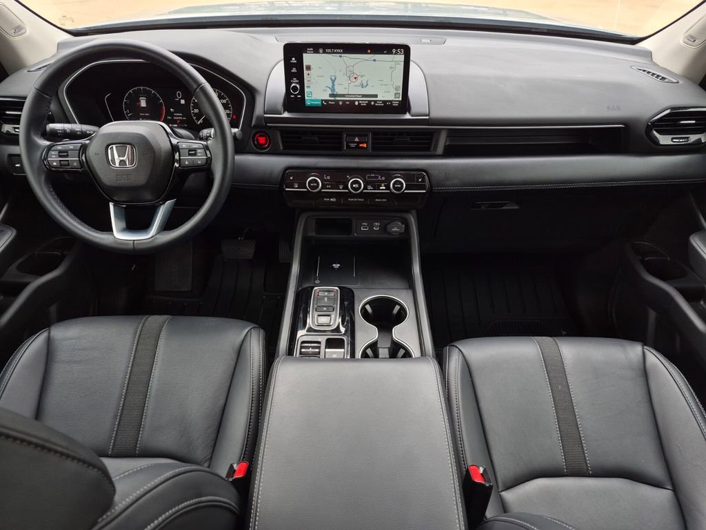 Used 2024 Honda Pilot Touring image 12