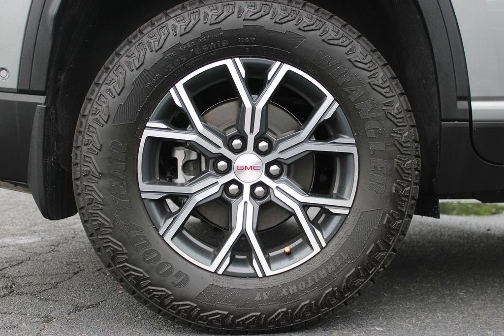 Used 2026 GMC Acadia AT4 w/ Super Cruise Package AWD/4WD image 23