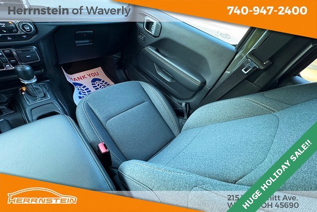 Used 2024 Jeep Wrangler Sahara image 15