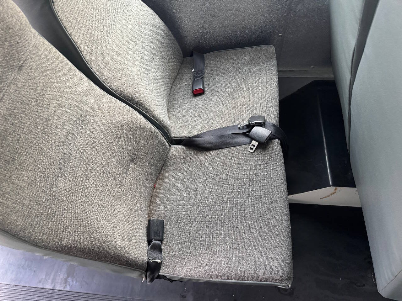 Used 2004 Chevrolet Express 3500 w/ School Bus Package RWD image 35