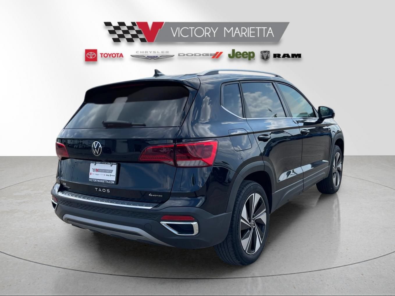 Used 2024 Volkswagen Taos SE AWD/4WD image 5