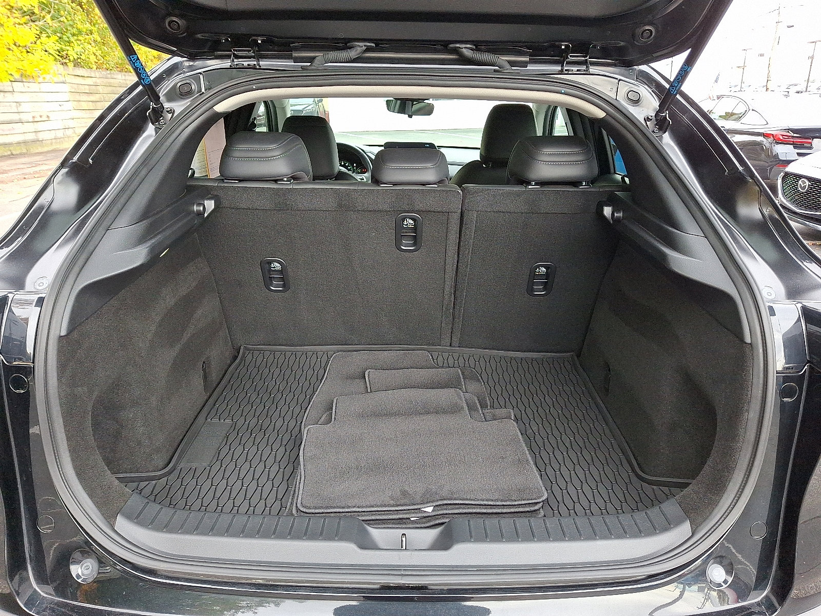 Used 2023 MAZDA CX-30 AWD 2.5 S w/ Select Package image 19