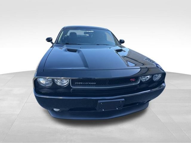 Used 2014 Dodge Challenger R/T RWD image 9