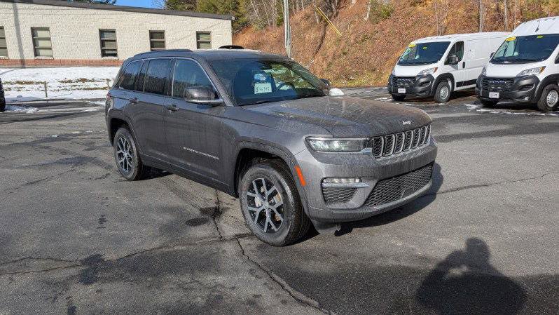 New 2025 Jeep Grand Cherokee Limited