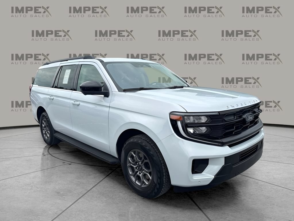 Used 2025 Ford Expedition Max Active RWD image 4