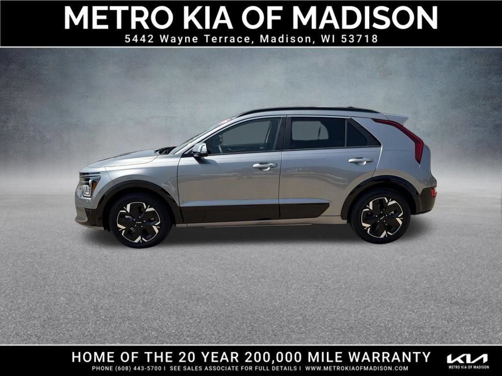 Used 2024 Kia Niro Wind w/ Wind Preserve Package FWD image 3