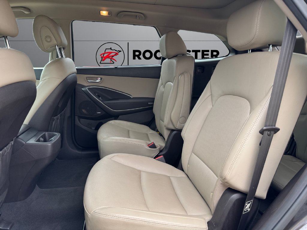 Used 2017 Hyundai Santa Fe Limited w/ Cargo Package AWD/4WD image 16