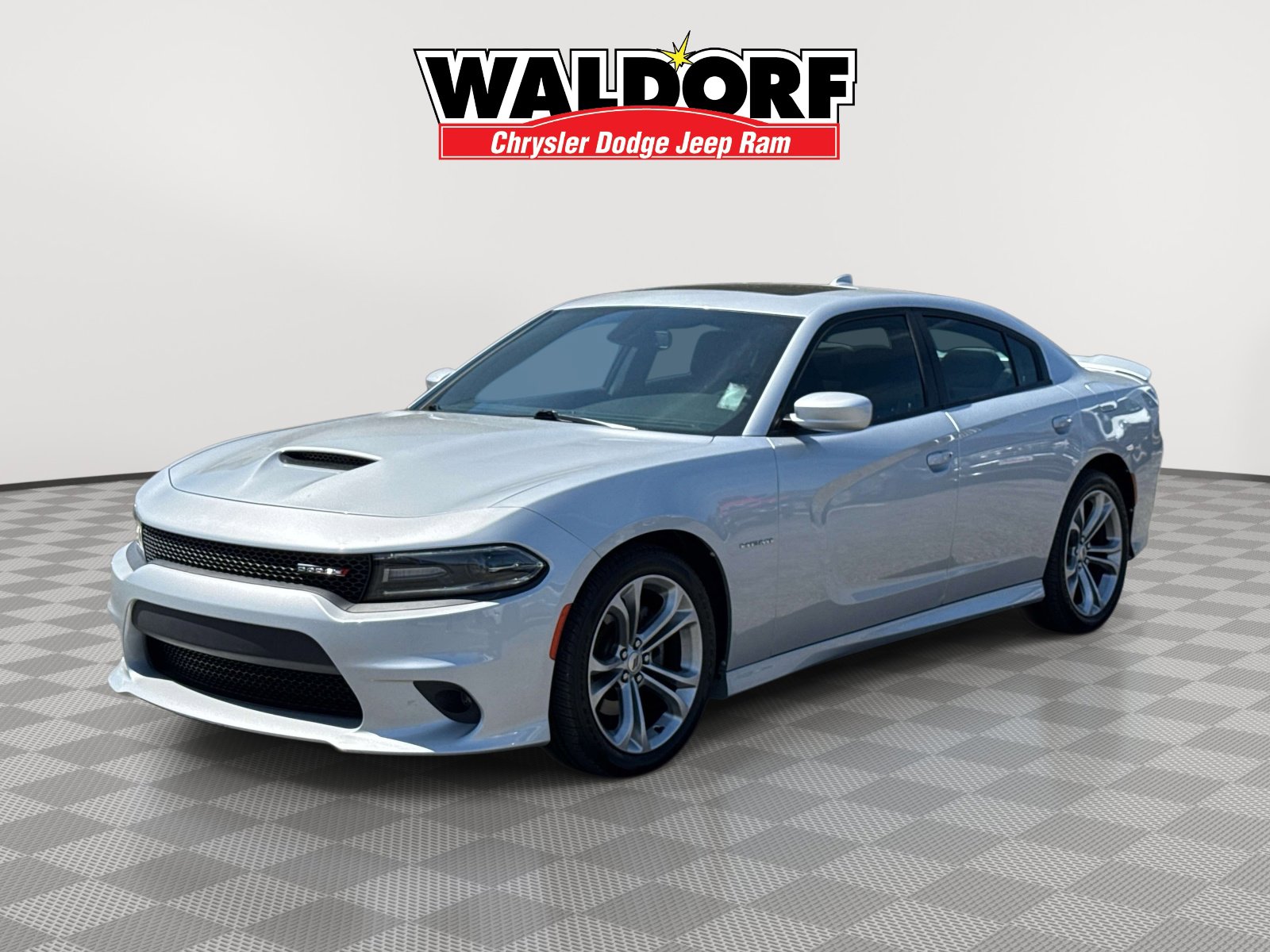 Used 2020 Dodge Charger R/T RWD image 3