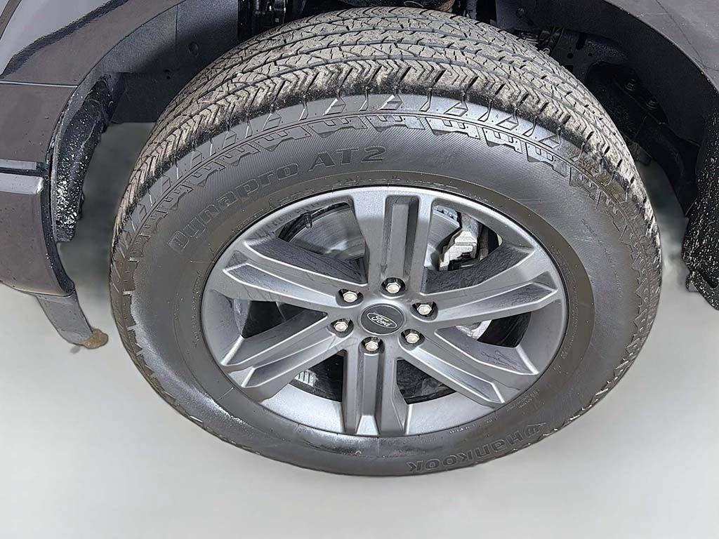 Used 2023 Ford F150 Lariat w/ Equipment Group 502A High AWD/4WD image 18