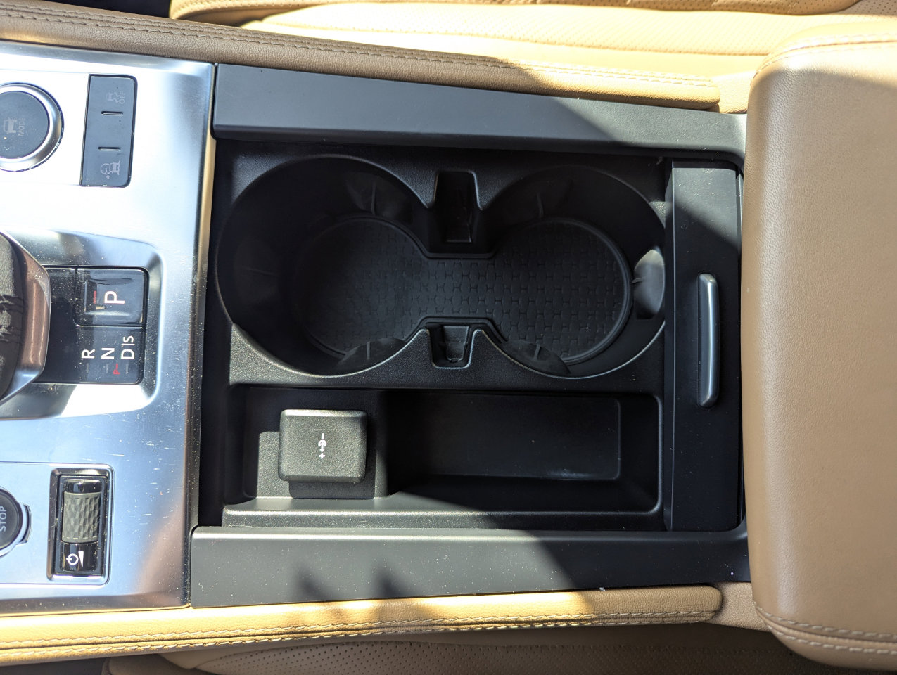 Used 2023 Jaguar F-PACE S image 28