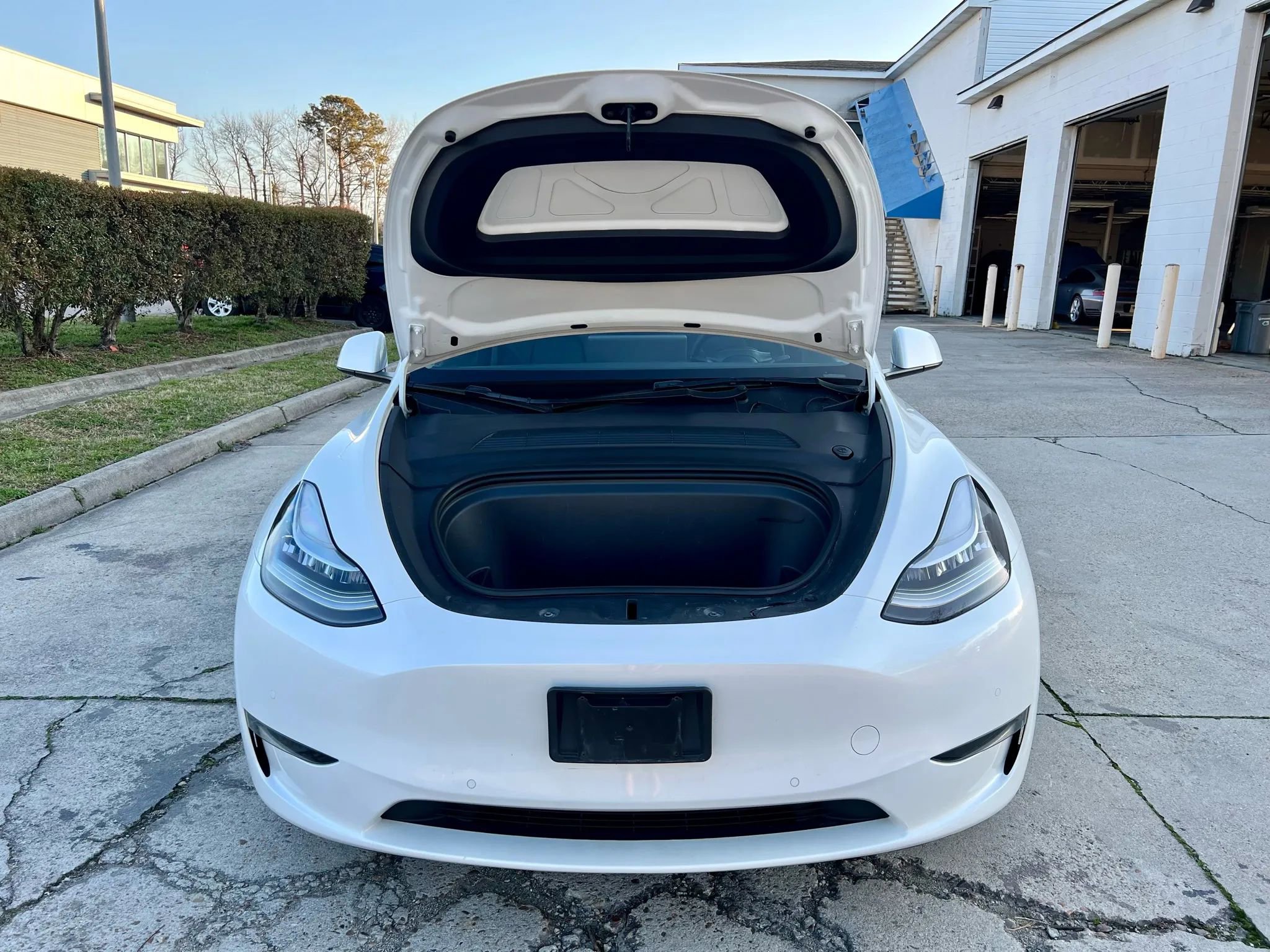 Used 2021 Tesla Model Y Long Range image 9