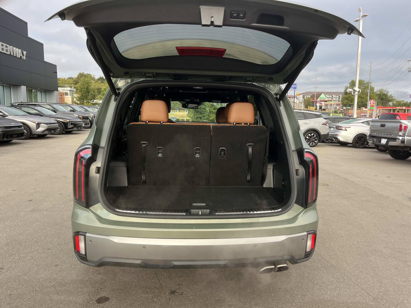 Used 2023 Kia Telluride SX X-Pro AWD/4WD image 12