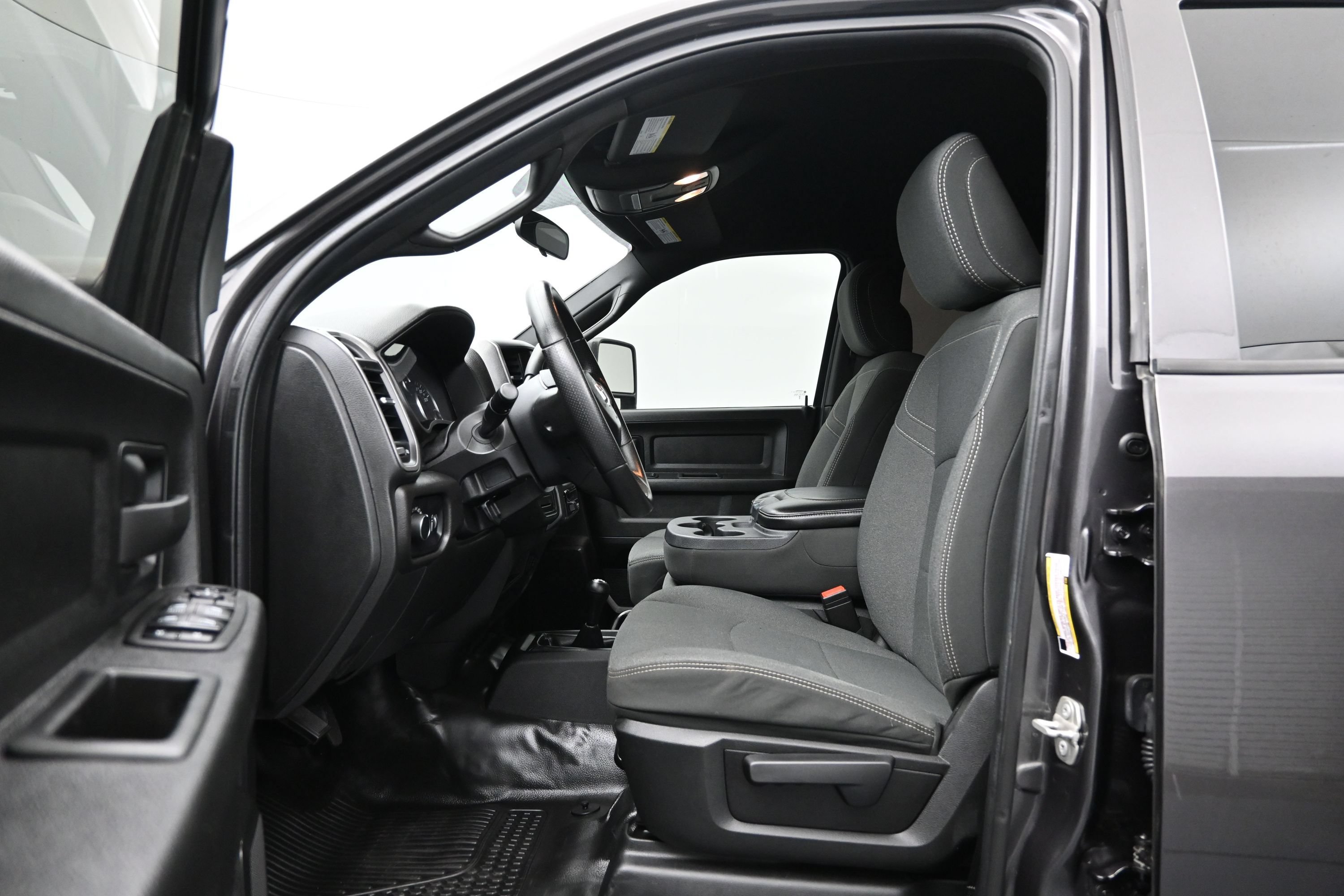 Used 2023 RAM 5500 Tradesman AWD/4WD image 9