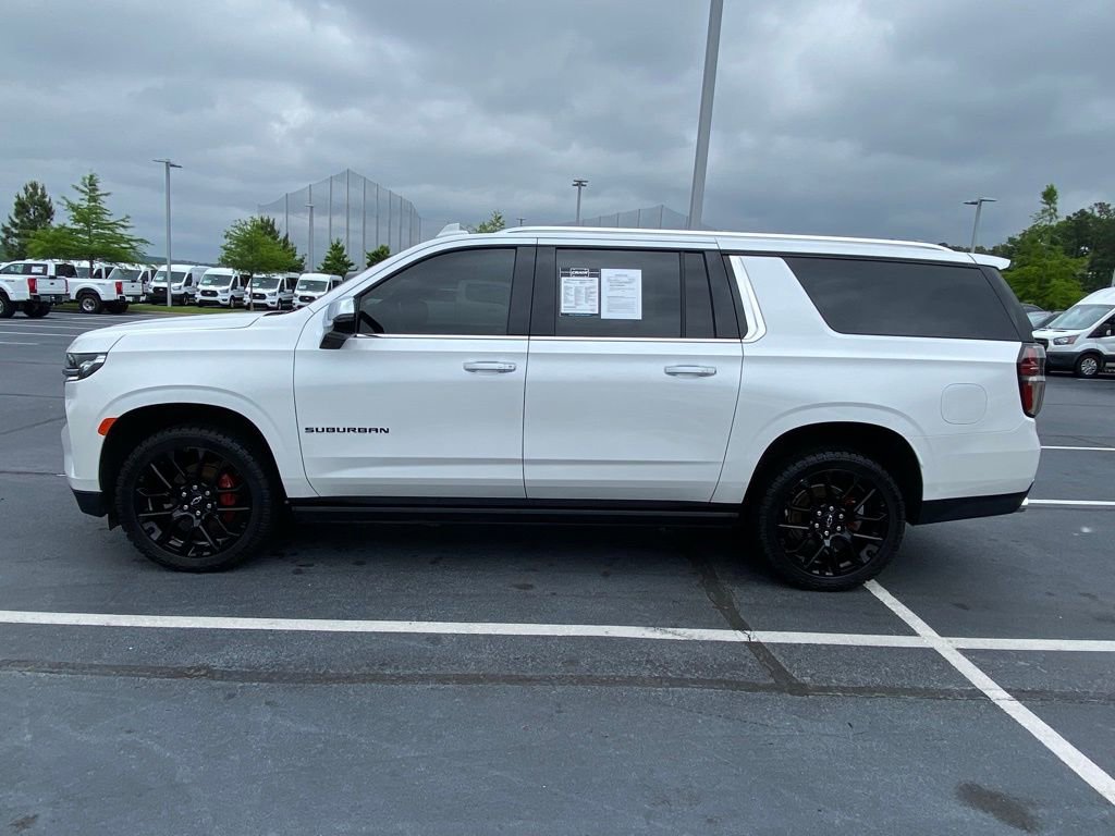 Used 2022 Chevrolet Suburban Premier AWD/4WD image 4