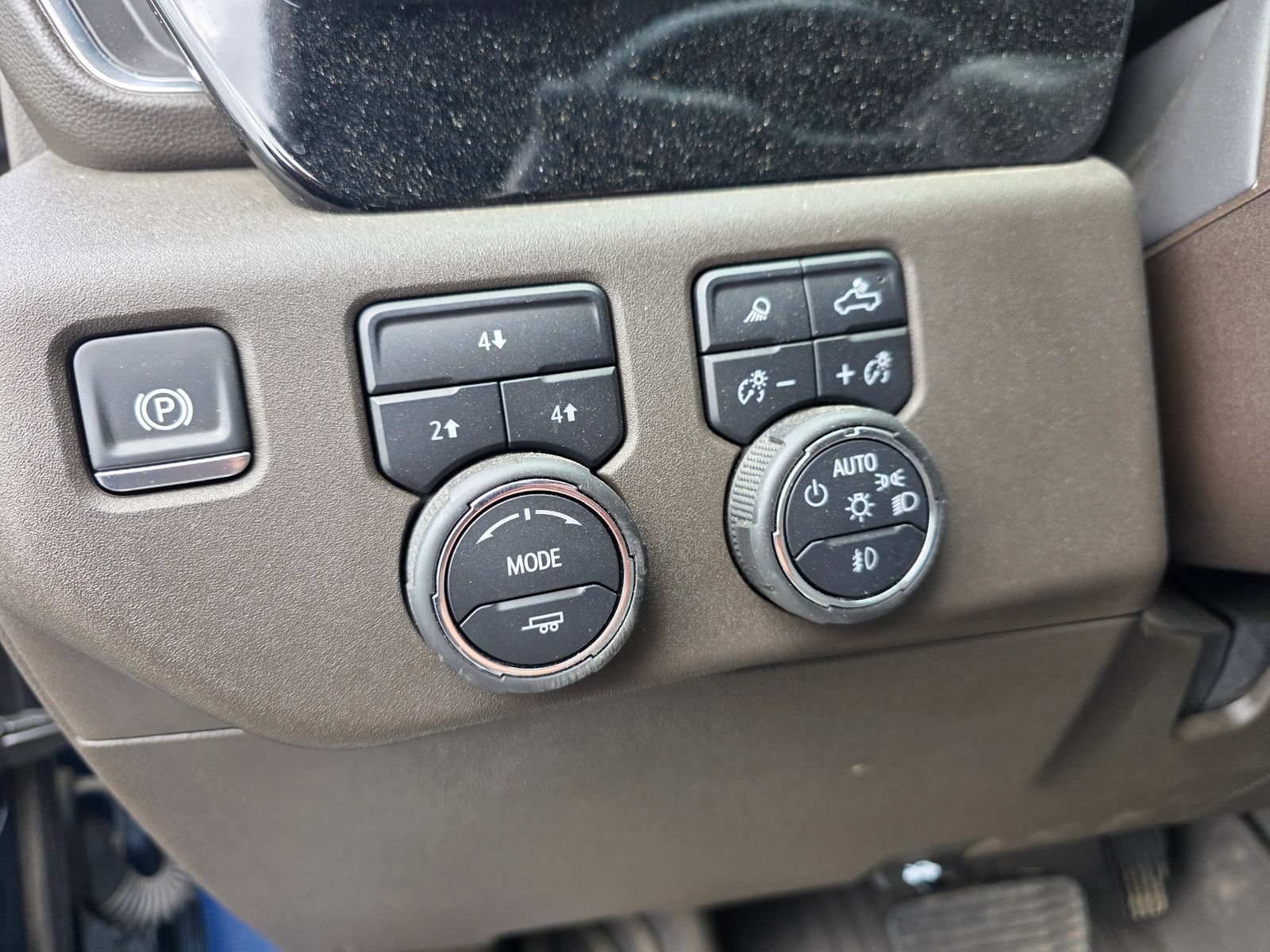 Used 2024 Chevrolet Silverado 2500 LT w/ All Star Edition AWD/4WD image 17