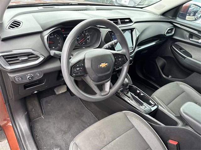 Used 2021 Chevrolet TrailBlazer LT w/ Convenience Package image 22