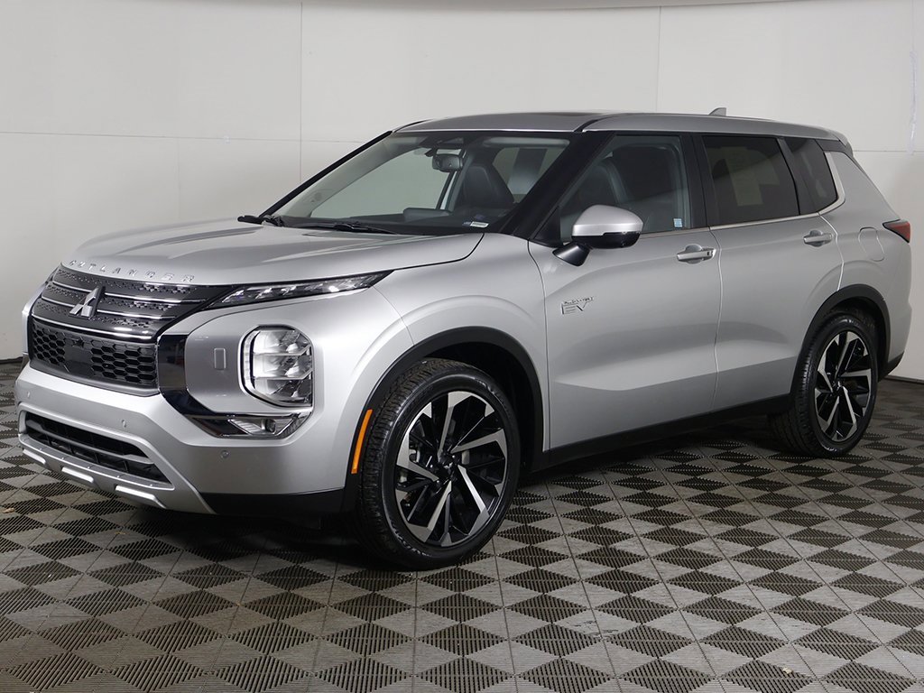 Used 2024 Mitsubishi Outlander SE image 10