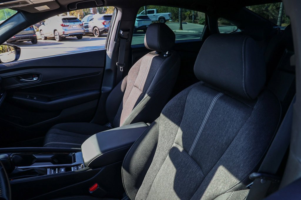 Used 2025 Honda Accord Sport image 15