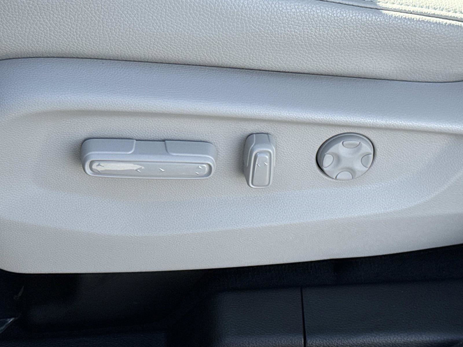 Used 2026 Honda Odyssey EX-L image 17