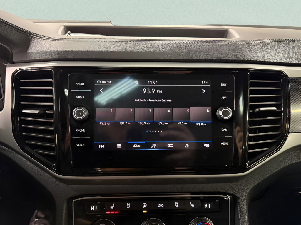 Certified 2023 Volkswagen Atlas Cross Sport SEL Premium R-Line image 13