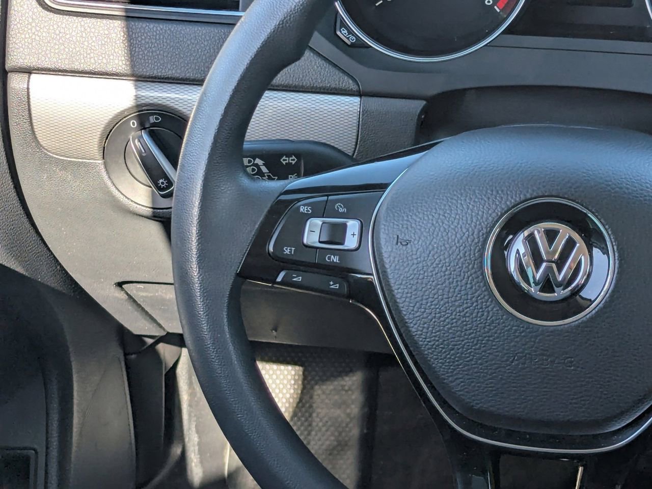 Used 2017 Volkswagen Jetta S image 17