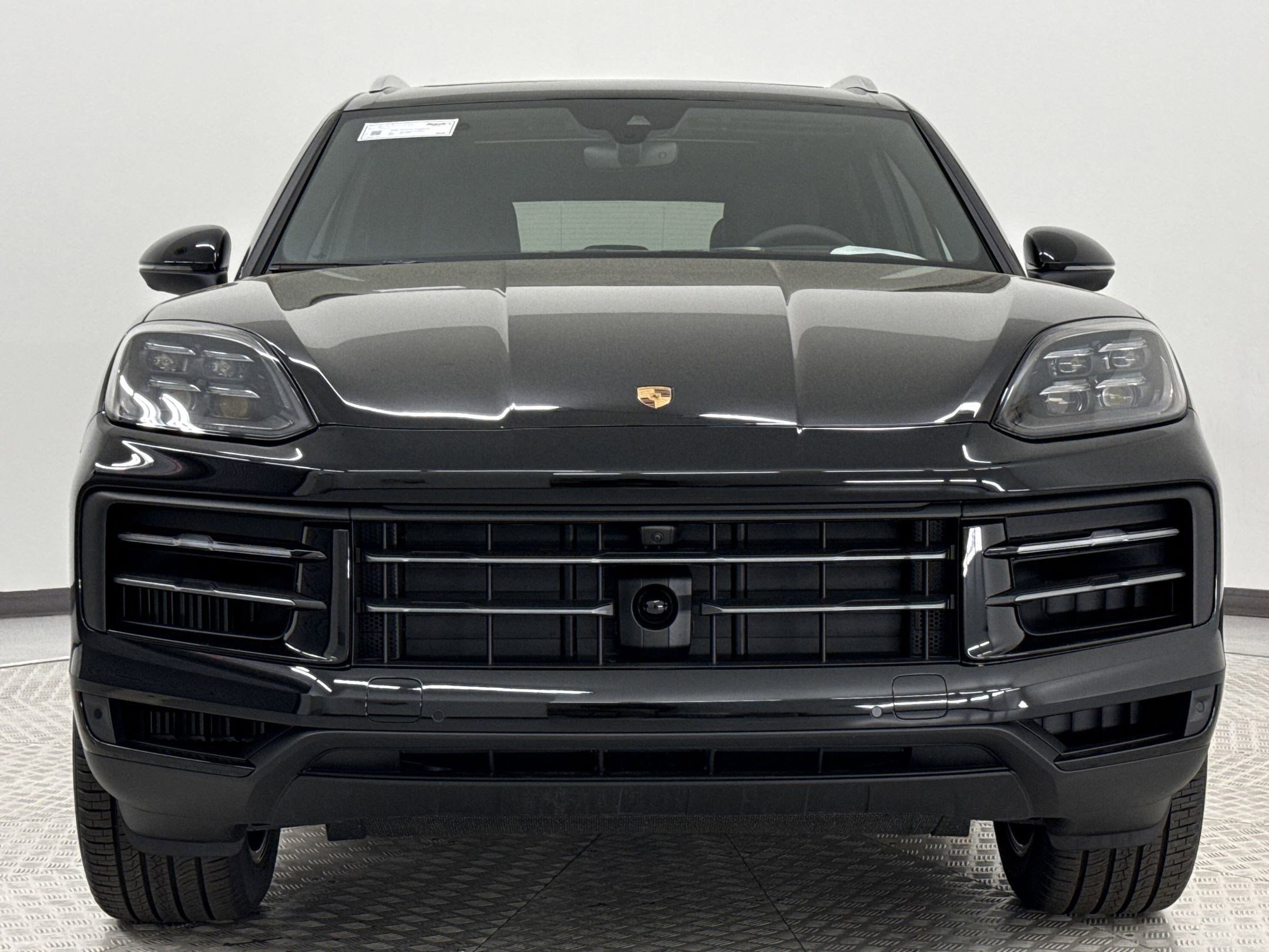 Used 2025 Porsche Cayenne image 6
