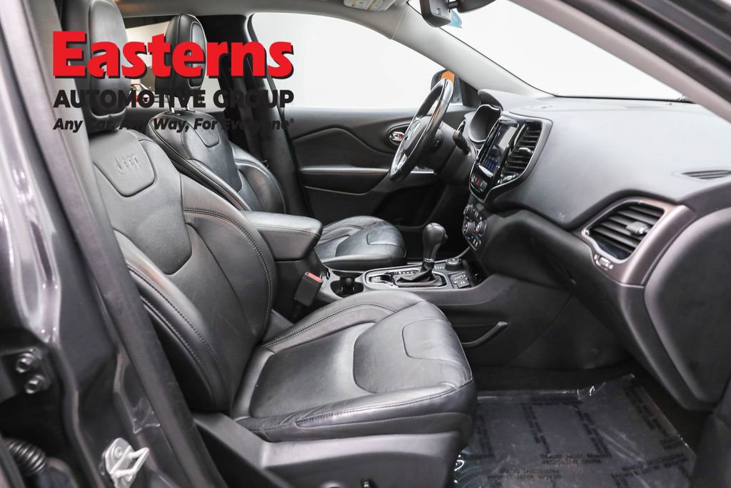 Used 2021 Jeep Cherokee Limited image 26