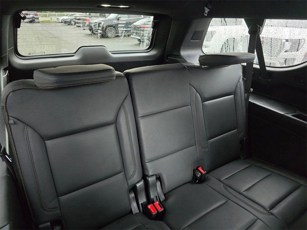 Used 2022 Chevrolet Suburban High Country image 48