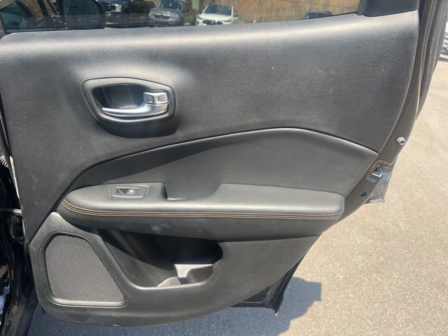 Used 2019 Jeep Compass Limited AWD/4WD image 12