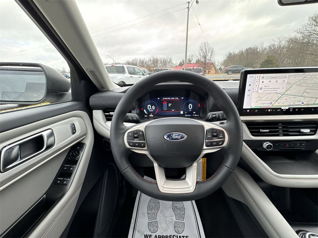 New 2026 Ford Explorer Active w/ Active Comfort Package image 14