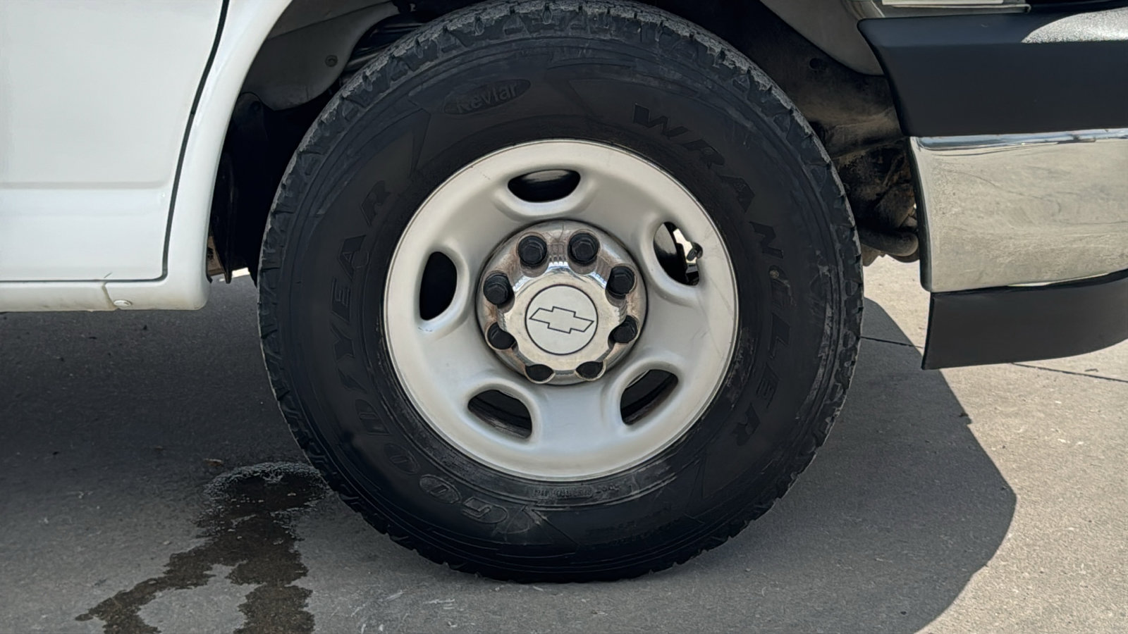 Used 2018 Chevrolet Express 3500 LT w/ LT Preferred Equipment Group image 27