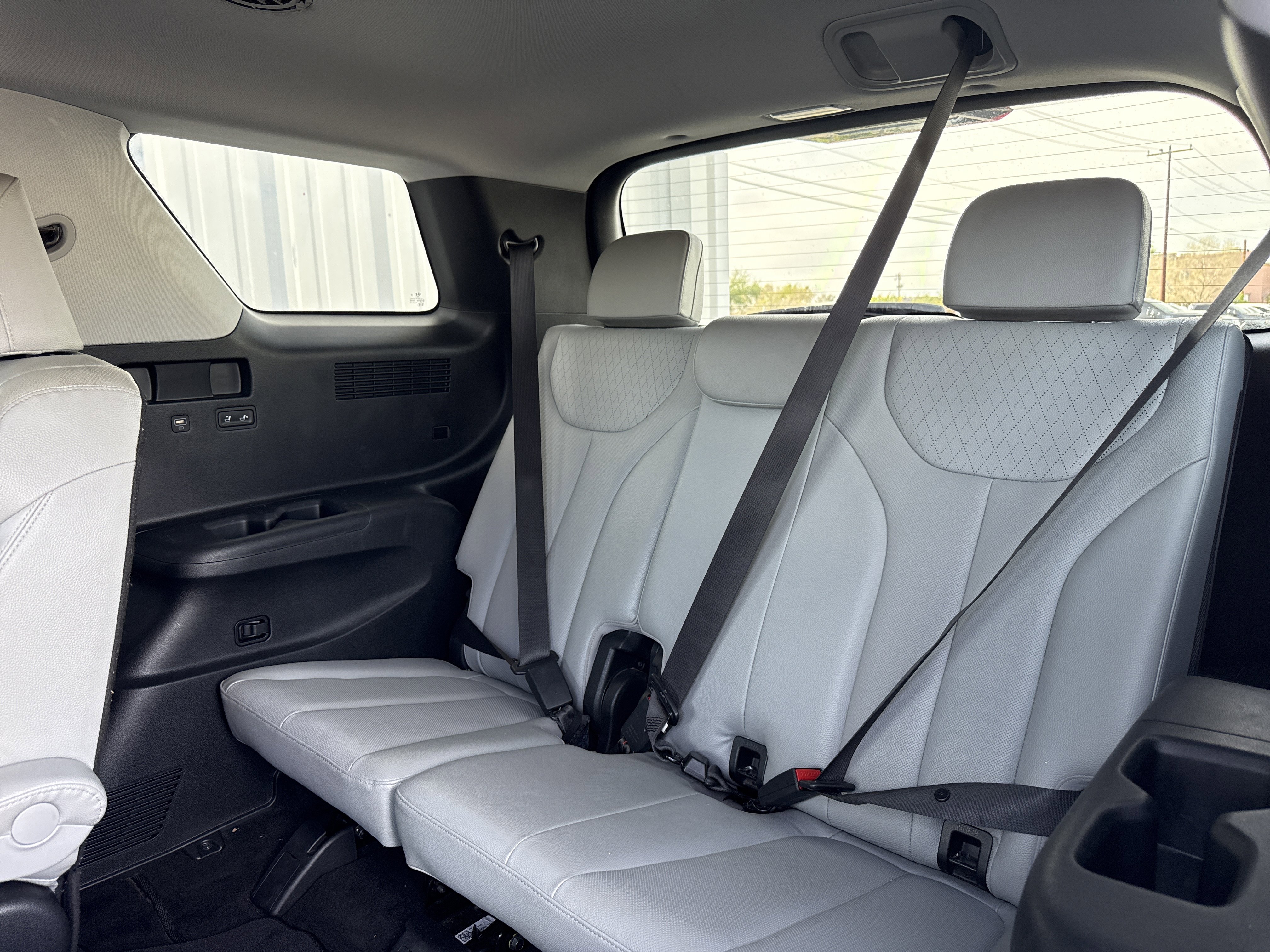 Used 2020 Hyundai Palisade SEL w/ Premium Package image 29