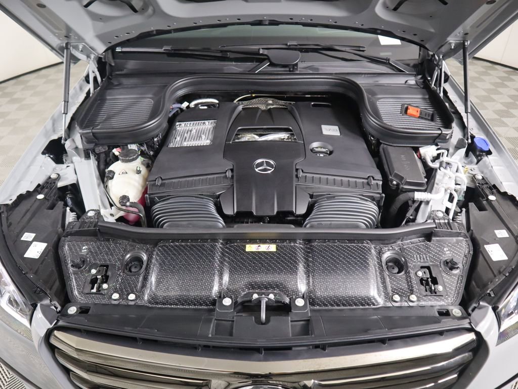 New 2026 Mercedes-Benz GLS 580 4MATIC image 30