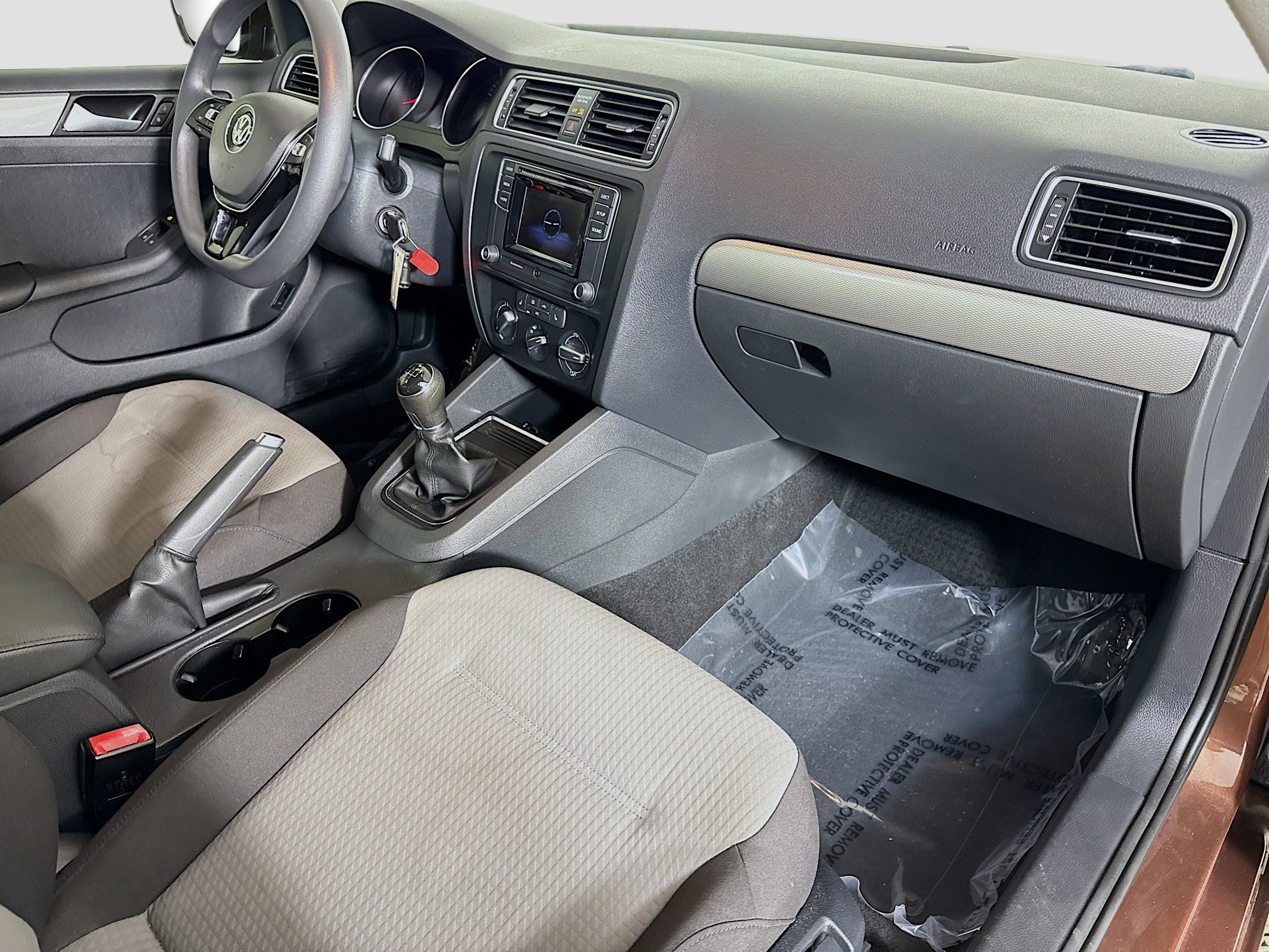 Used 2017 Volkswagen Jetta S image 28