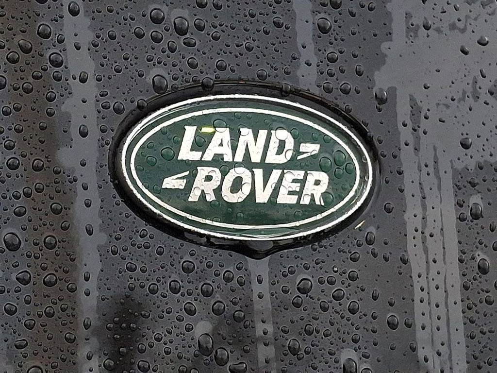 Used 2025 Land Rover Discovery S AWD/4WD image 29