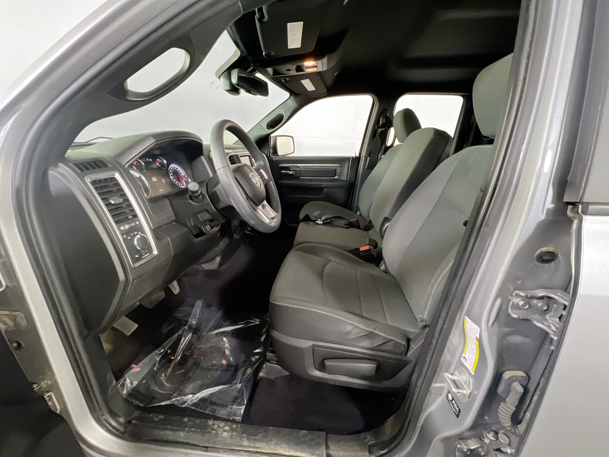Used 2022 RAM 1500 Classic Warlock w/ Electronics Group AWD/4WD image 19